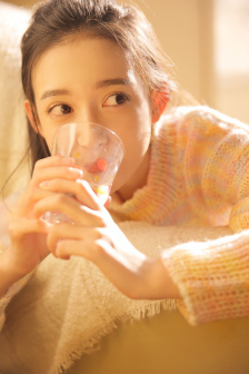 酒神小姐